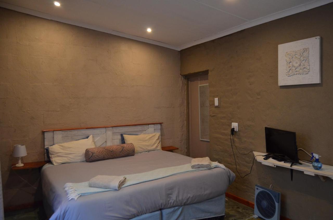 A & R Guesthouse Bloemfontein Exterior photo